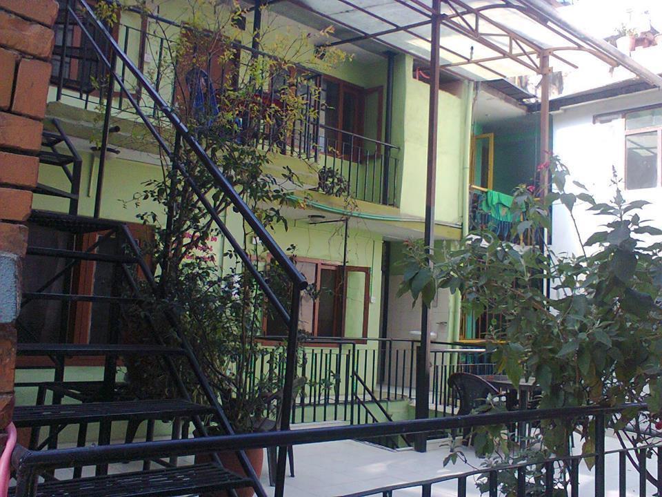 Hotel Sisters Home Kathmandu Exteriör bild